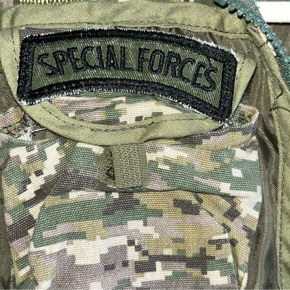 Kid's Teetot & Co Army Special Forces Camo Jumpsuit - Picture 6 of 9